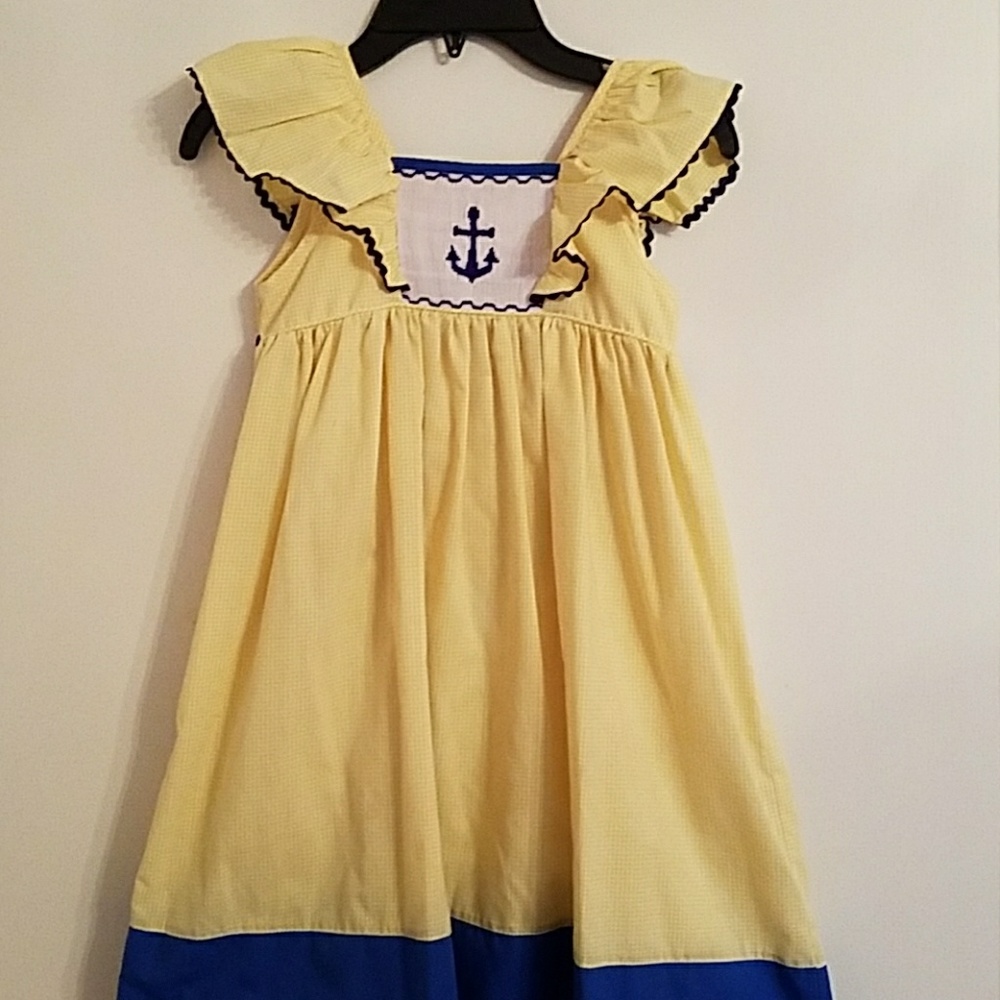 Girl's size 5 smocked dress